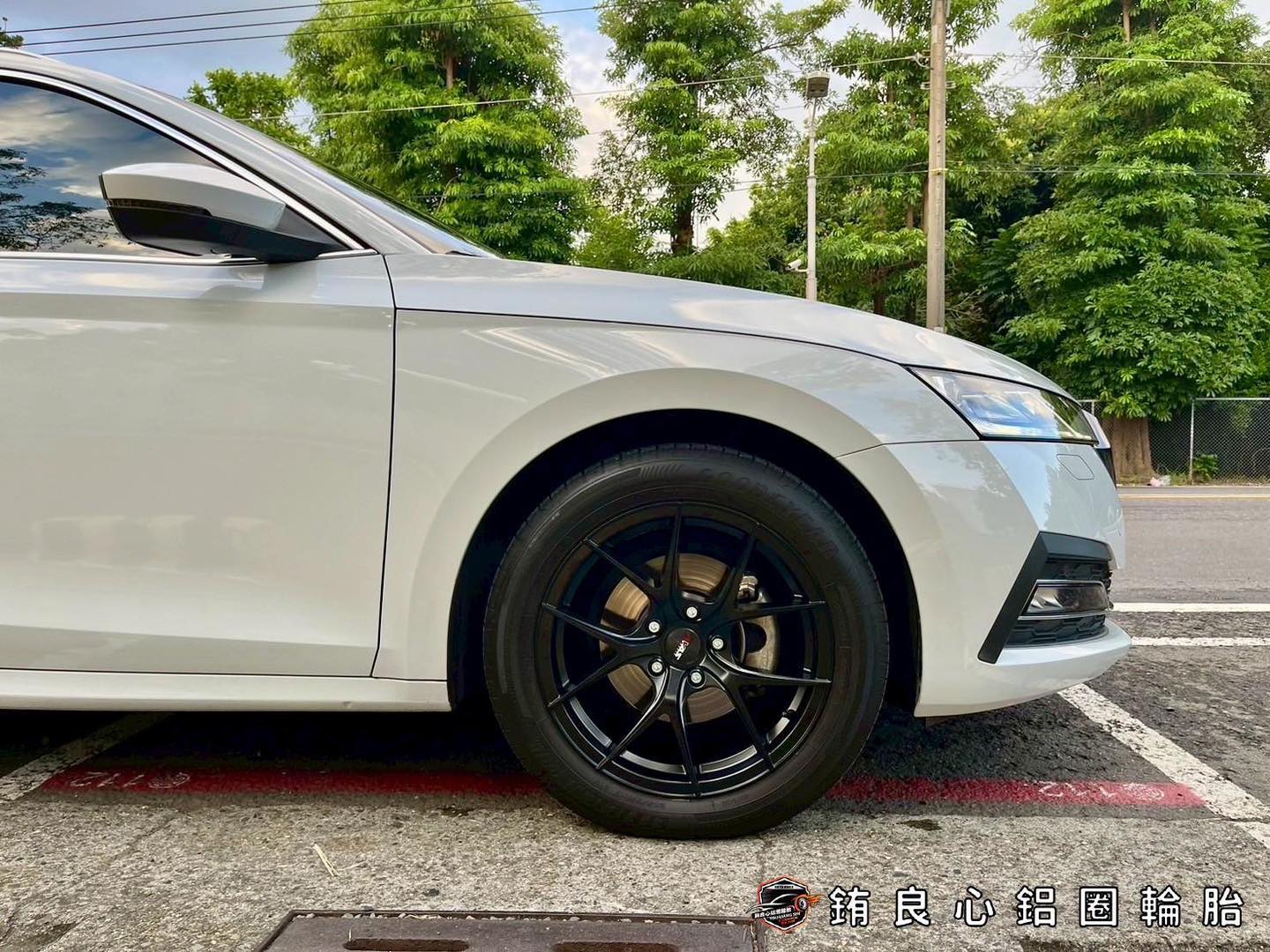 ✨Alliance AL854 x 17吋 x Skoda Octavia的第7張圖片