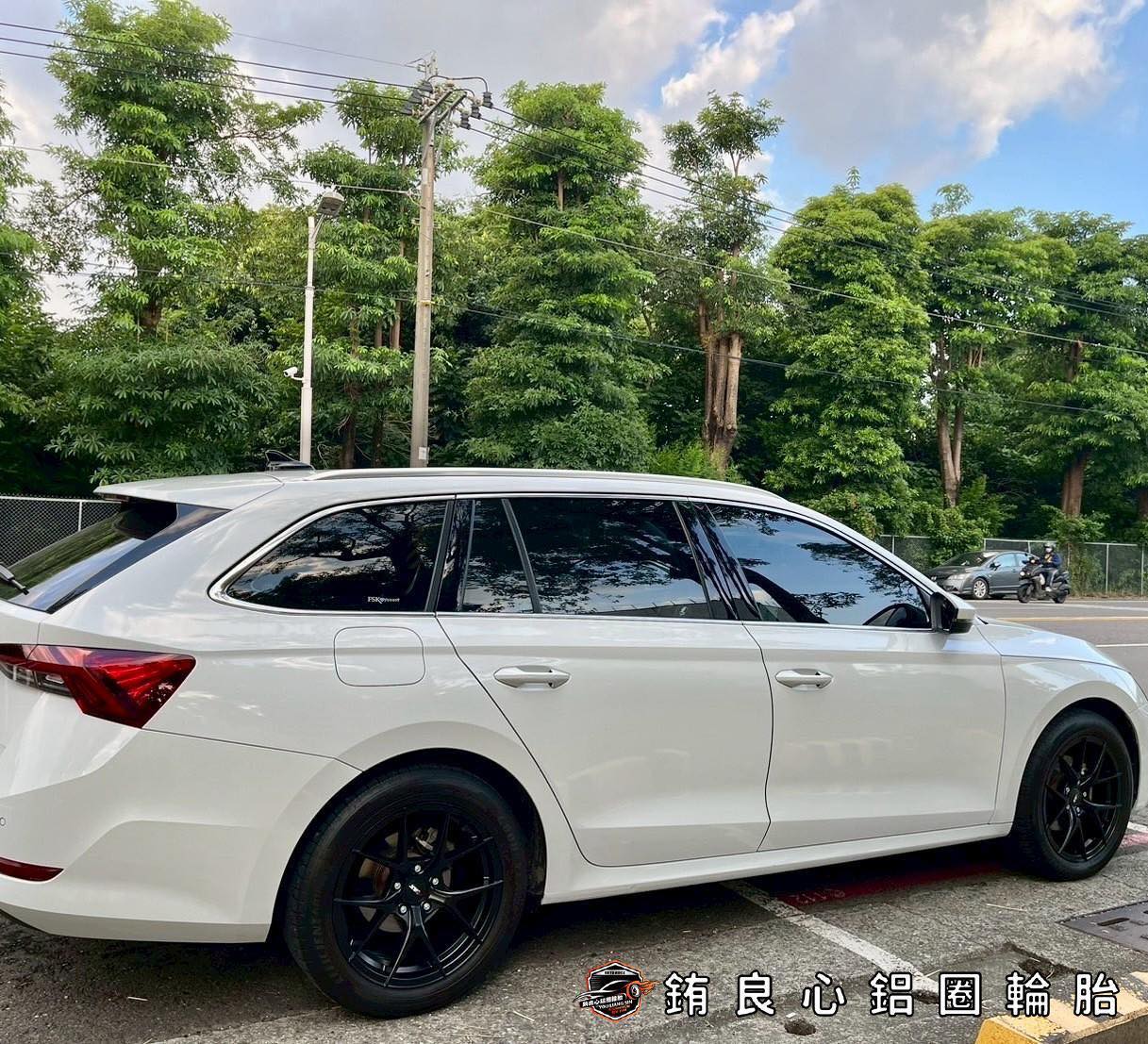 ✨Alliance AL854 x 17吋 x Skoda Octavia的第8張圖片