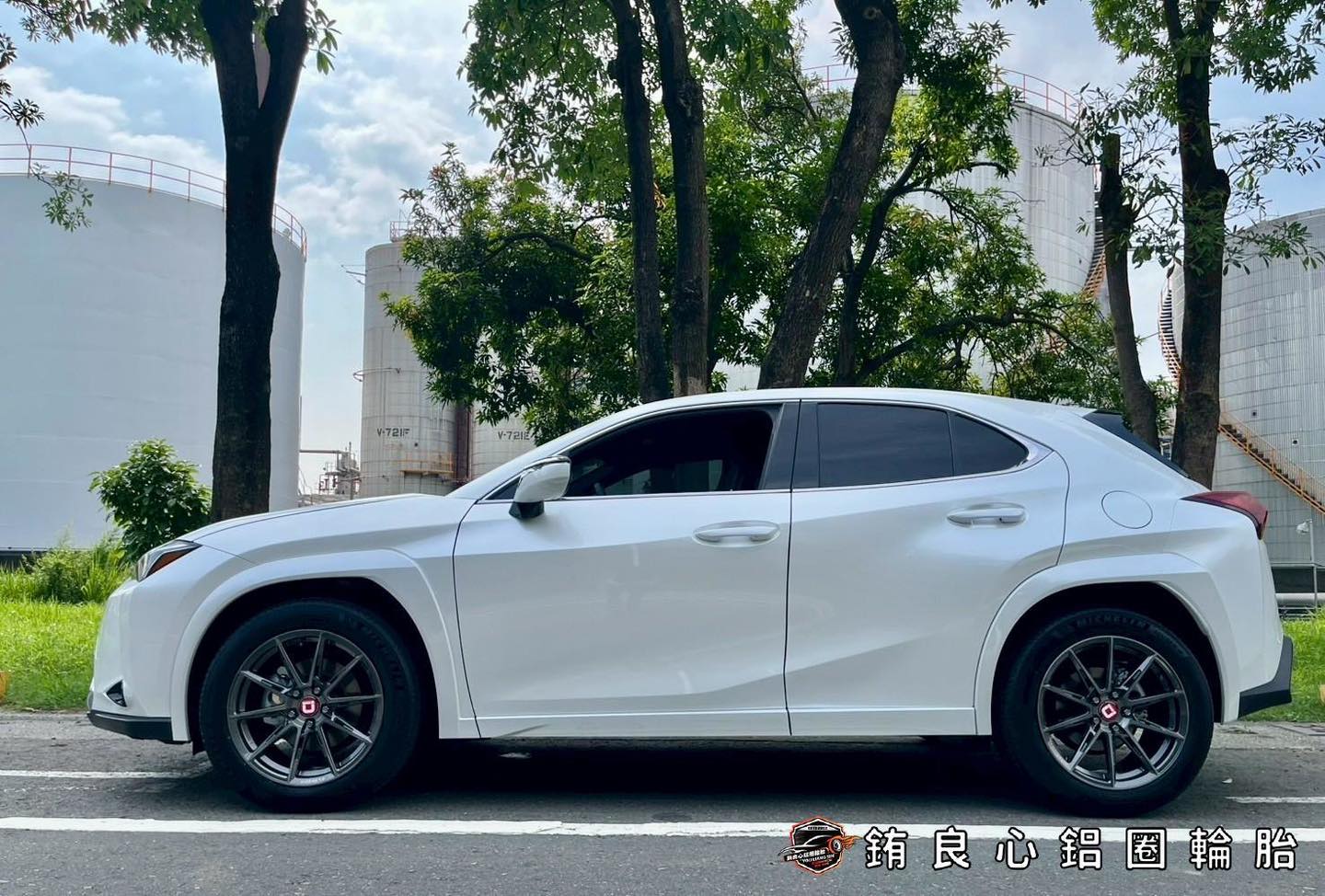✨KLASSEN ID F07R x 18吋 x Lexus UX 300h的第5張圖片