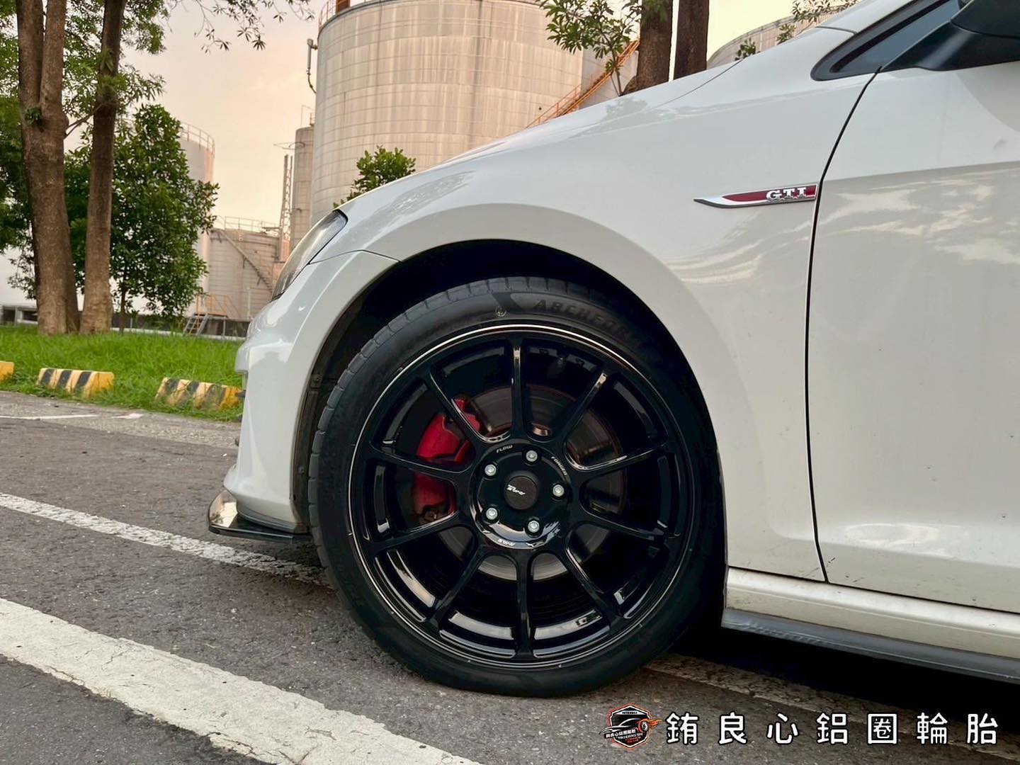 ✨Alliance AL681 x 18吋 x Golf GTI的第3張圖片