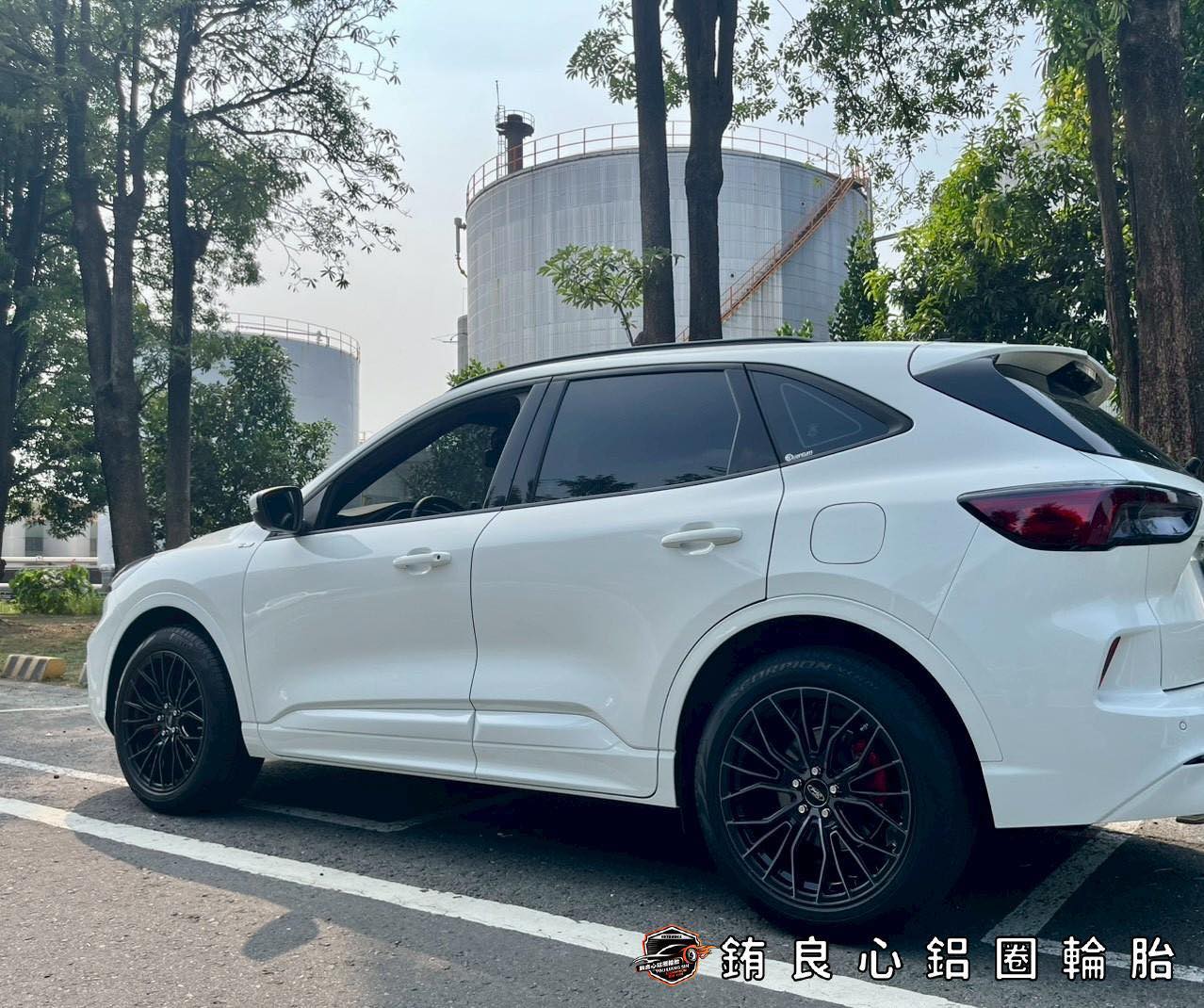 ✨Avant Garde M570R x 19吋 x KUGA的第4張圖片